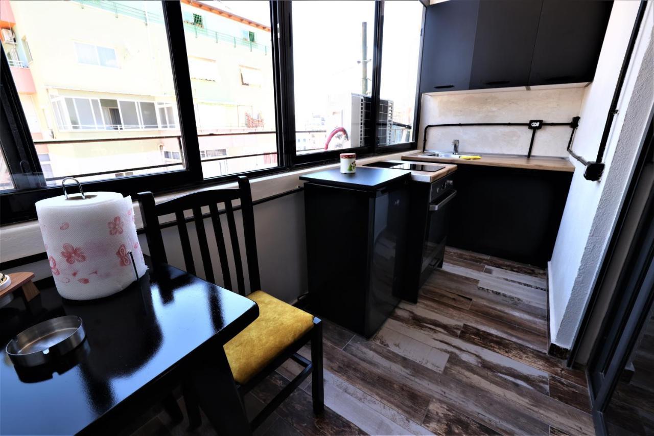 דירות Stylish Studio In The Heart Of Tirana #3 מראה חיצוני תמונה